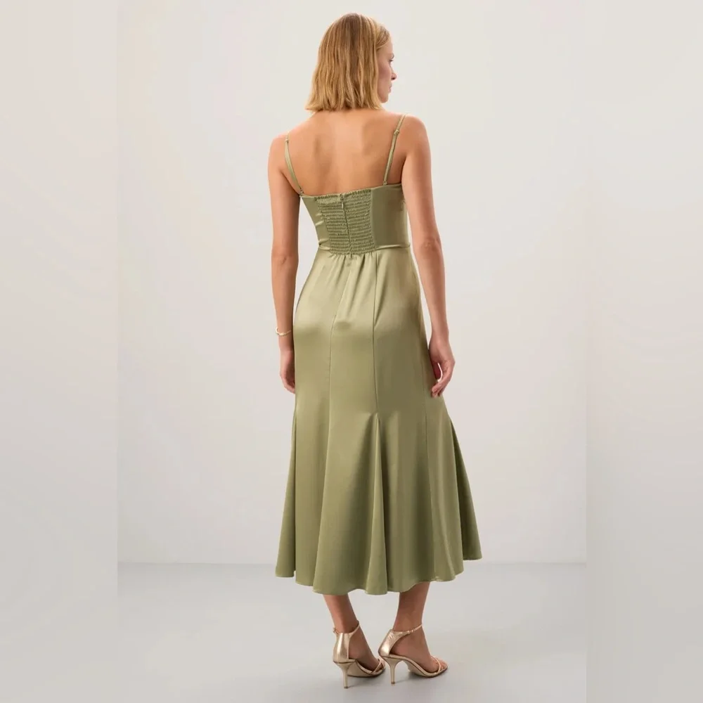 Reformation Hensley satin Dress - Picture 3 of 11